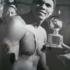 Iconsofboxing.com BOXING MEMORABILIA Muhammad Ali Signed Color 30 X 40 Size B/W Photo Online Authentics