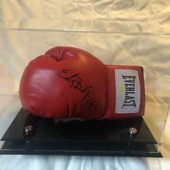 Iconsofboxing.com TOP FIGHTERS Edgar Berlanga Rare Autographed Signed Everlast Red/BLK Horizontal Boxing Gloves Display.