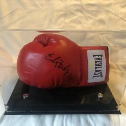 Iconsofboxing.com TOP FIGHTERS Edgar Berlanga Rare Autographed Signed Everlast Red/BLK Horizontal Boxing Gloves Display.