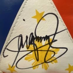 Iconsofboxing.com MANNY PACQUIAO SIGNED AUTO PHILIPPINE FLAG RIGHT BOXING GLOVE PSA Mayweather #2 TOP FIGHTERS