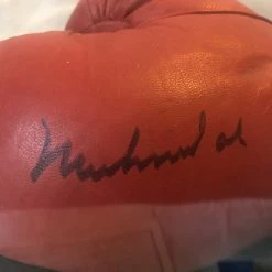 Iconsofboxing.com TOP FIGHTERS Muhammad Ali Autographed Red Everlast Old Vintage Boxing Gloves COA