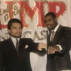 Iconsofboxing.com TOP FIGHTERS Roberto Duran Autographed Signed Boxing 8x10 Photo