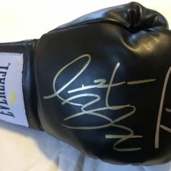 Iconsofboxing.com TOP FIGHTERS Tyson Fury Vs Wilder Signed Black Everlast Boxing Glove Boxing Autograph Memorabilia
