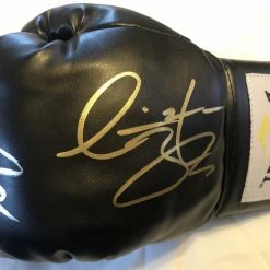 Iconsofboxing.com Tyson Fury Vs Wilder Signed Black Everlast Boxing Glove Boxing Autograph Memorabilia TOP FIGHTERS