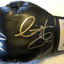 Iconsofboxing.com Tyson Fury Vs Wilder Signed Black Everlast Boxing Glove Boxing Autograph Memorabilia TOP FIGHTERS