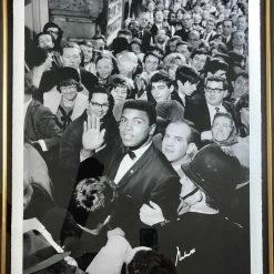Iconsofboxing.com Muhammad Ali Signed Rare