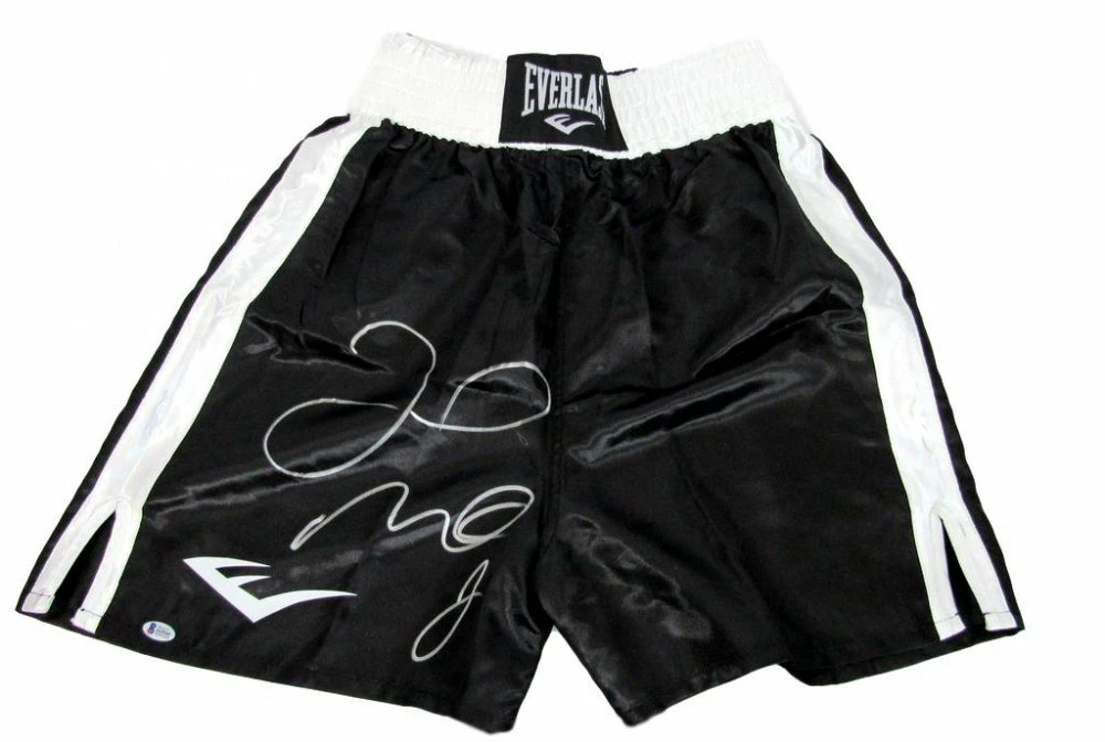 Iconsofboxing.com Floyd Mayweather Jr. Signed Everlast Boxing Trunks (Beckett COA)