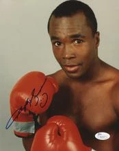 Iconsofboxing.com BOXING MEMORABILIA Sugar Ray Leonard Signed 8x10 Photo (JSA COA)