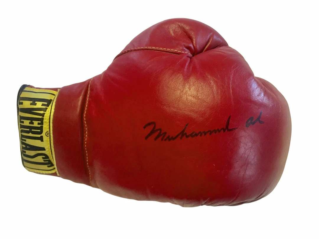 Iconsofboxing.com Muhammad Ali Autographed Everlast Old Vintage Boxing Gloves, Perfect Condition! BOXING MEMORABILIA