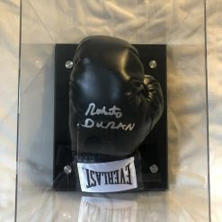 Iconsofboxing.com Roberto Duran Autographed Signed Everlast Blk/Silver Horizontal Boxing Gloves Display. TOP FIGHTERS