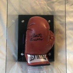 Iconsofboxing.com TOP FIGHTERS Roberto Duran Autographed Signed Everlast Red/Blk Boxing Gloves.